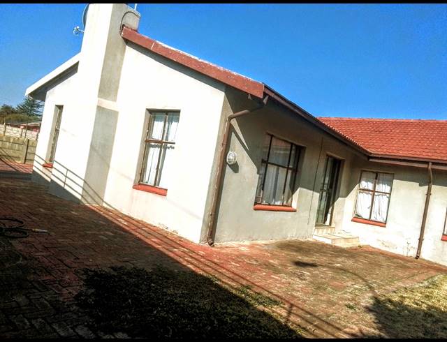4 BEDROOM FREEHOLD FOR SALE IN WITPOORTJIE